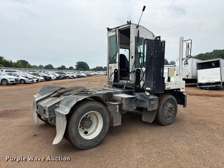 image for item YA3711 2019 Autocar Xspotter yard truck
