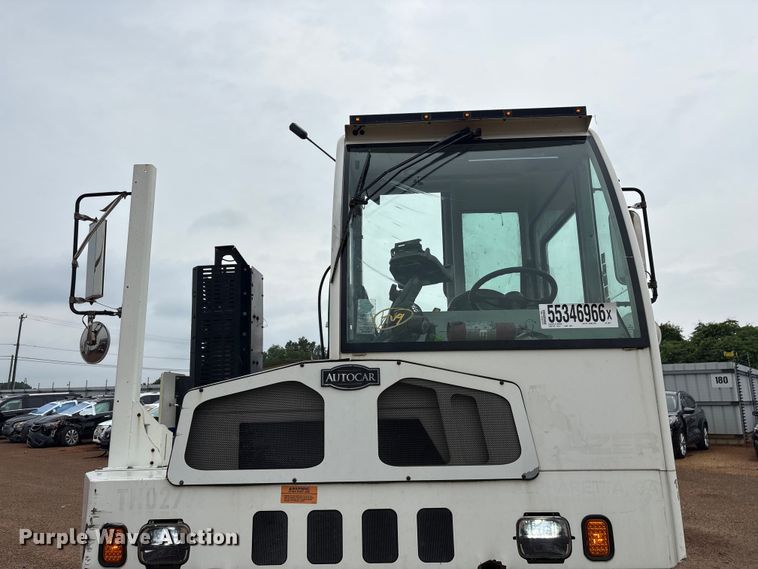 image for item YA3711 2019 Autocar Xspotter yard truck