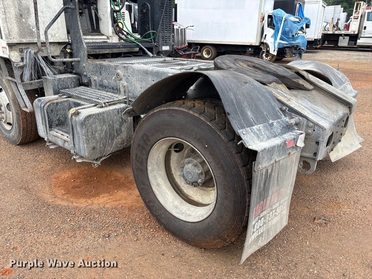 image for item YA3711 2019 Autocar Xspotter yard truck