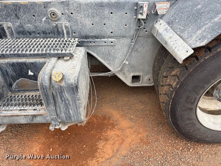 image for item YA3711 2019 Autocar Xspotter yard truck
