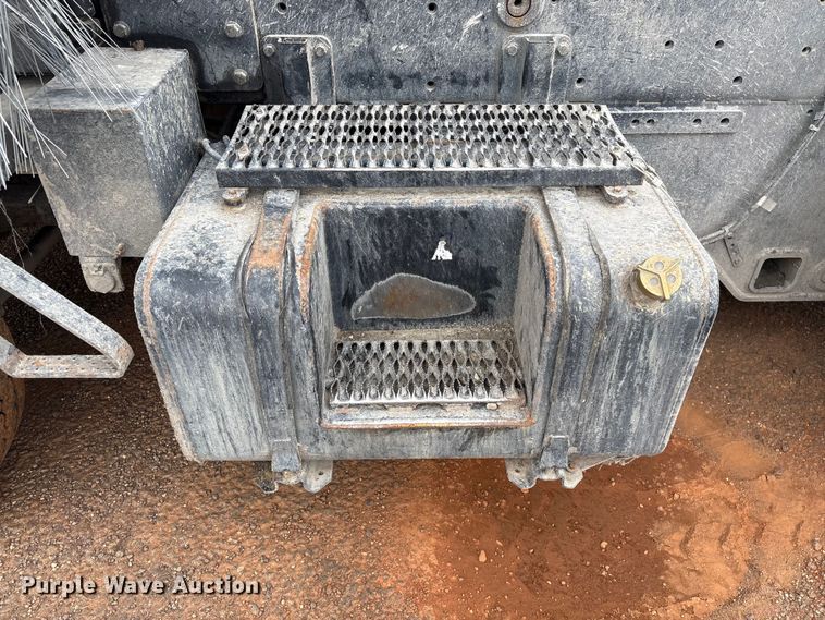 image for item YA3711 2019 Autocar Xspotter yard truck