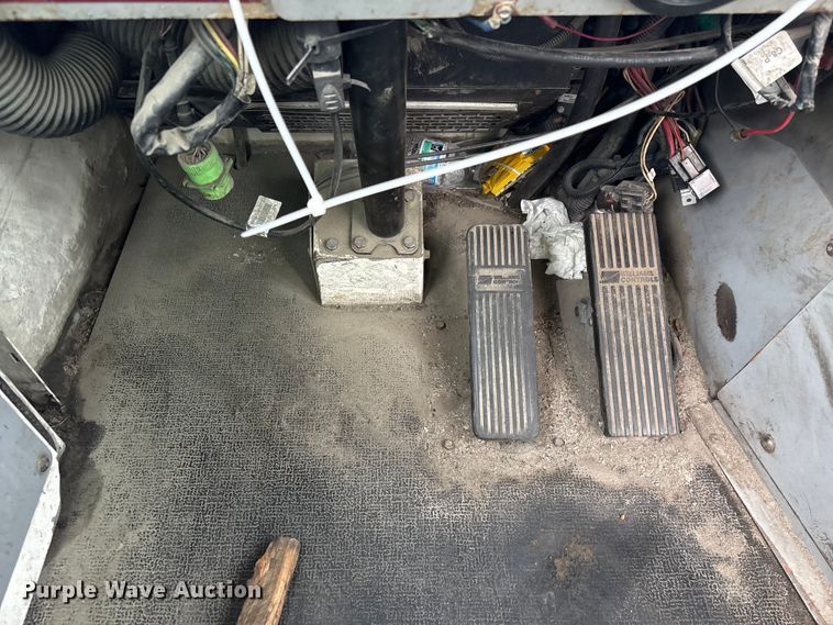 image for item YA3711 2019 Autocar Xspotter yard truck
