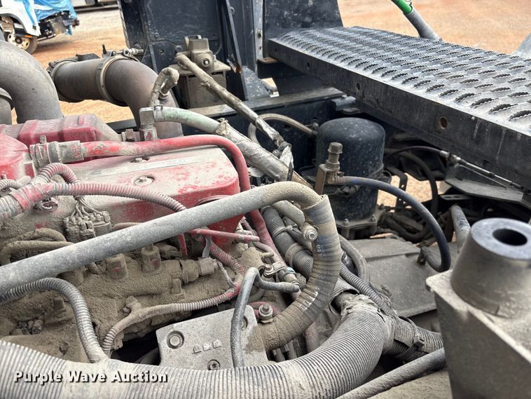 image for item YA3711 2019 Autocar Xspotter yard truck