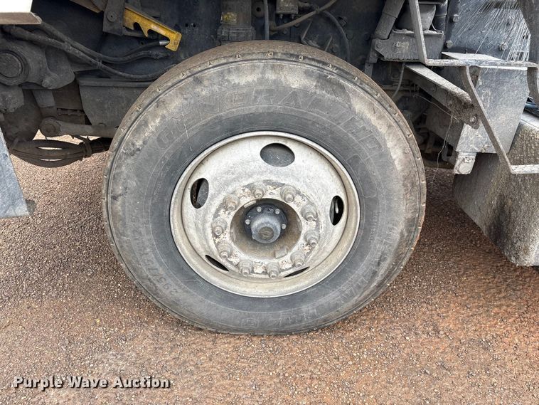 image for item YA3711 2019 Autocar Xspotter yard truck