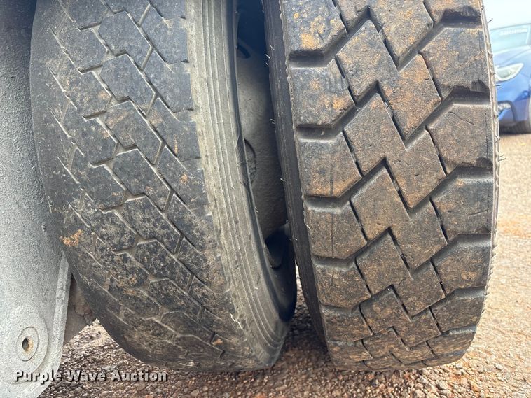 image for item YA3711 2019 Autocar Xspotter yard truck