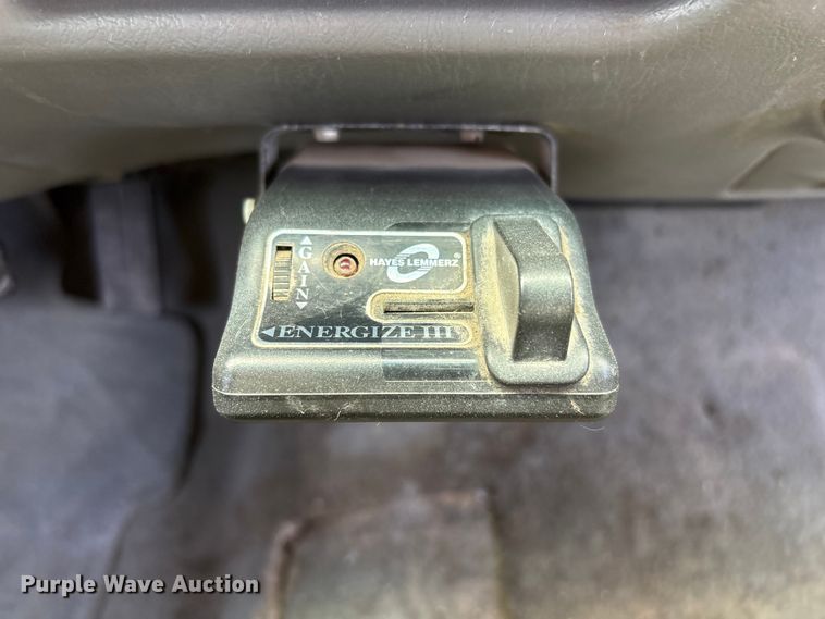 image for item DO5235 2004 Ford F450 Super Duty Ext. Cab utility / service truck