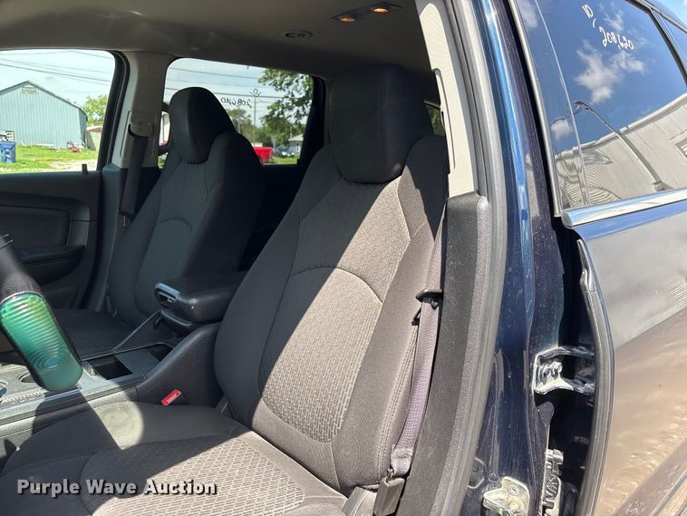 image for item DO5236 2010 Chevrolet Traverse SUV