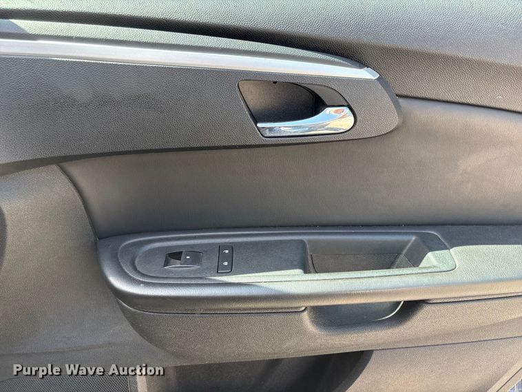 image for item DO5236 2010 Chevrolet Traverse SUV