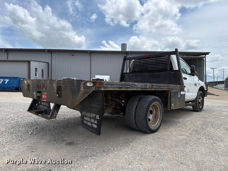 image for item DO8516 2010 Dodge Ram 3500 flatbed pickup truck
