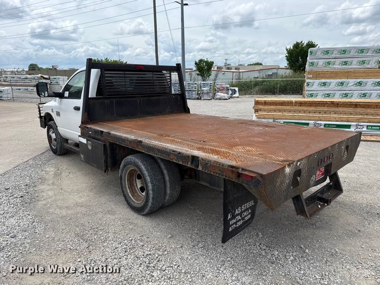 image for item DO8516 2010 Dodge Ram 3500 flatbed pickup truck