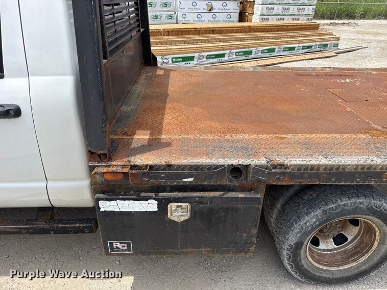 image for item DO8516 2010 Dodge Ram 3500 flatbed pickup truck