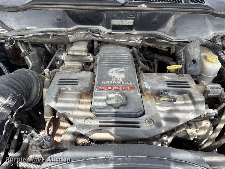 image for item DO8516 2010 Dodge Ram 3500 flatbed pickup truck
