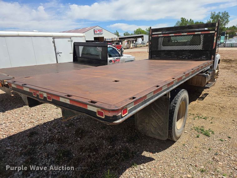 image for item DP8936 2005 GMC C6500 dump flatbed truck