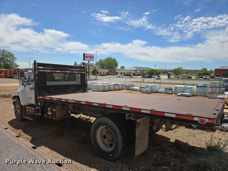 image for item DP8936 2005 GMC C6500 dump flatbed truck