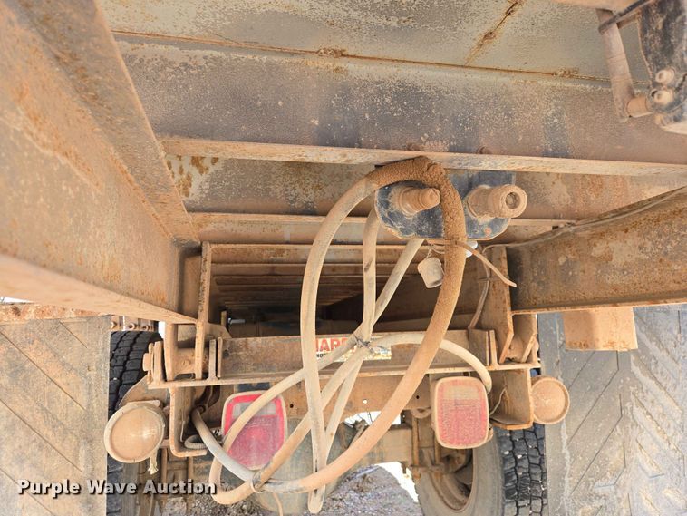 image for item DP8936 2005 GMC C6500 dump flatbed truck