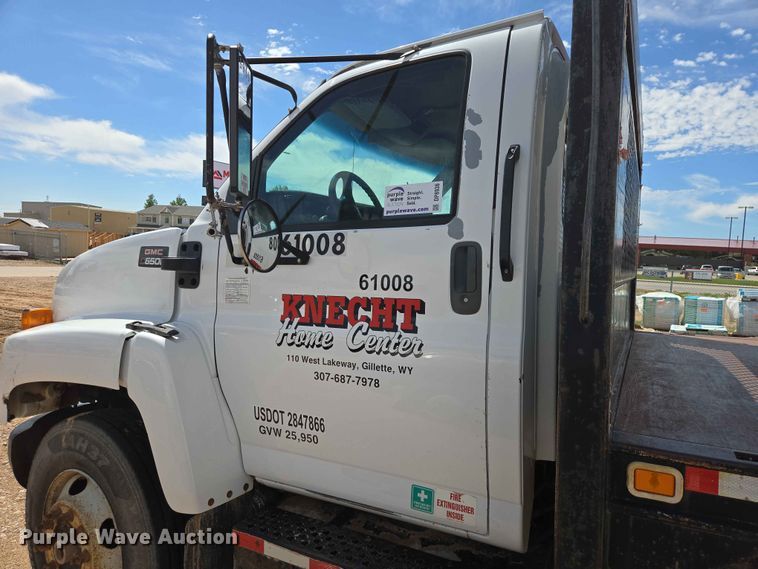 image for item DP8936 2005 GMC C6500 dump flatbed truck