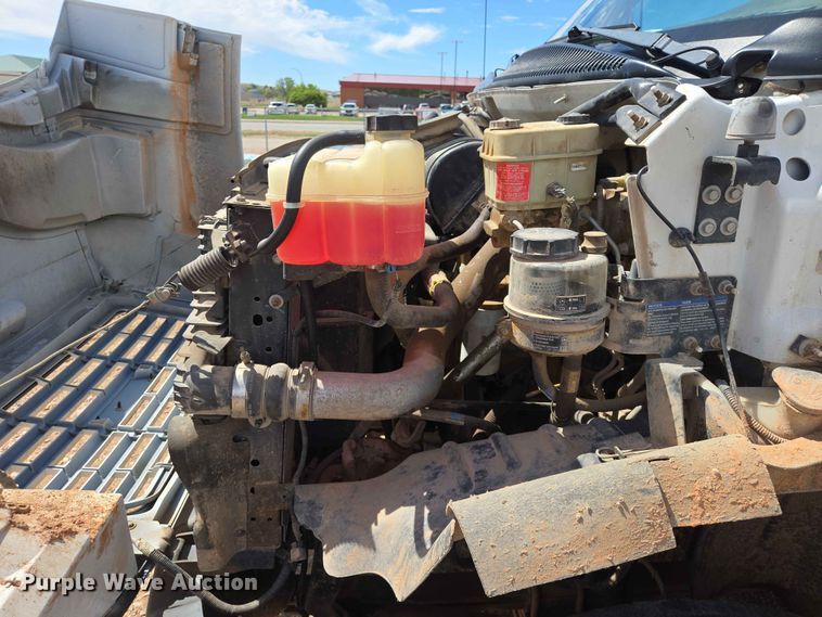 image for item DP8936 2005 GMC C6500 dump flatbed truck