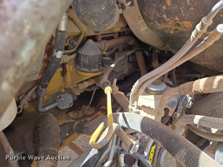 image for item DP8936 2005 GMC C6500 dump flatbed truck