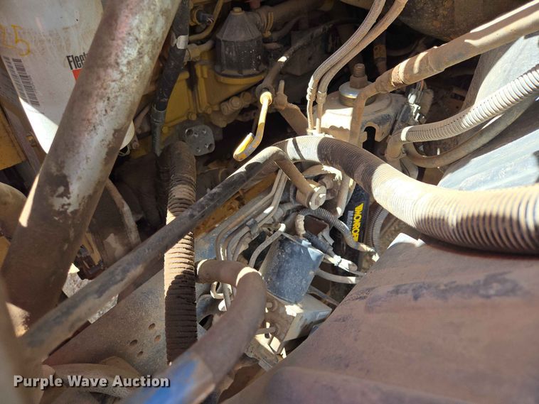 image for item DP8936 2005 GMC C6500 dump flatbed truck