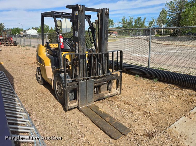 image for item DP8937 Caterpillar PD8000 forklift