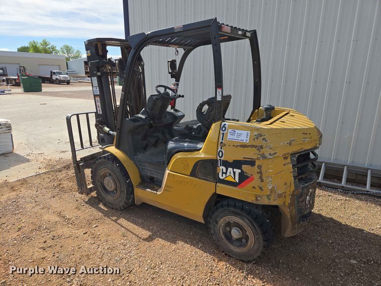 image for item DP8937 Caterpillar PD8000 forklift