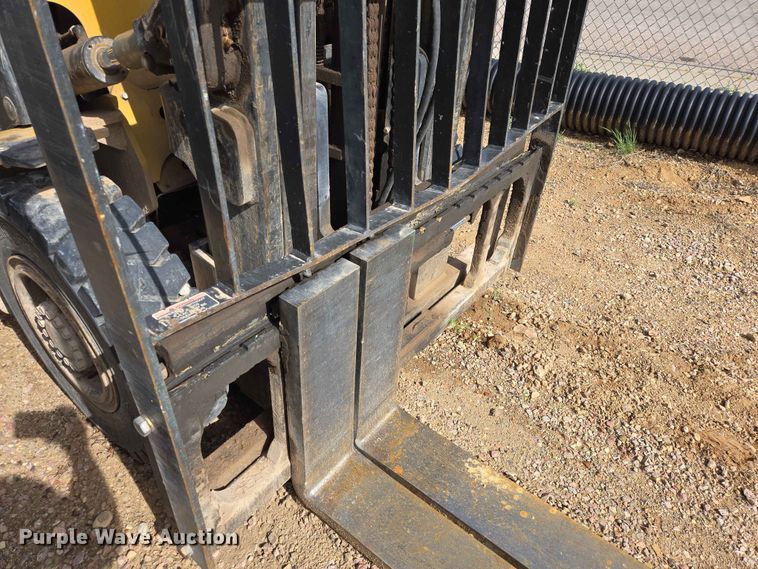image for item DP8937 Caterpillar PD8000 forklift