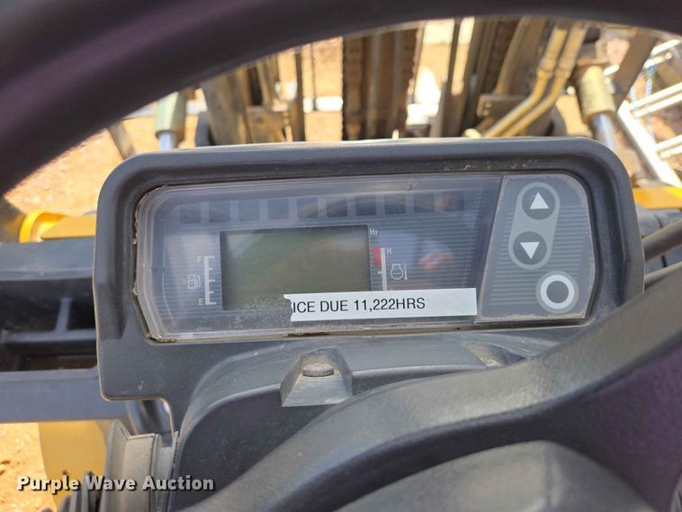 image for item DP8937 Caterpillar PD8000 forklift