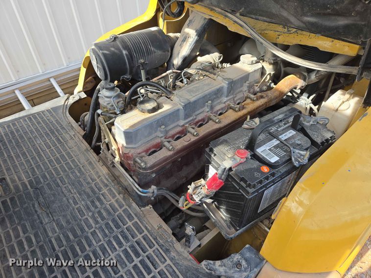 image for item DP8937 Caterpillar PD8000 forklift