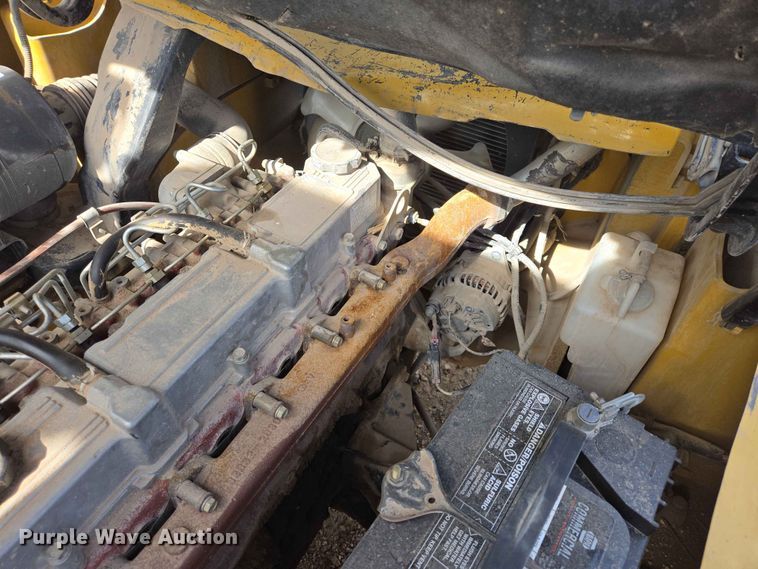 image for item DP8937 Caterpillar PD8000 forklift