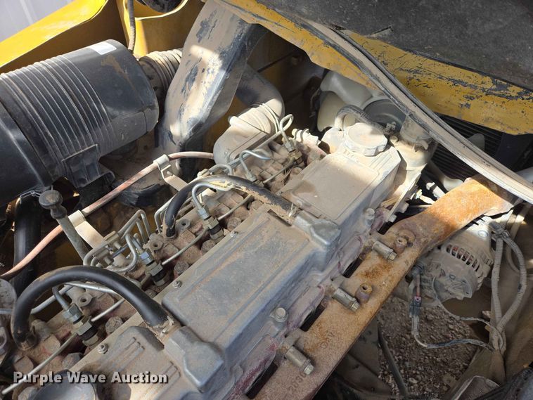 image for item DP8937 Caterpillar PD8000 forklift