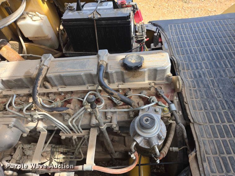 image for item DP8937 Caterpillar PD8000 forklift