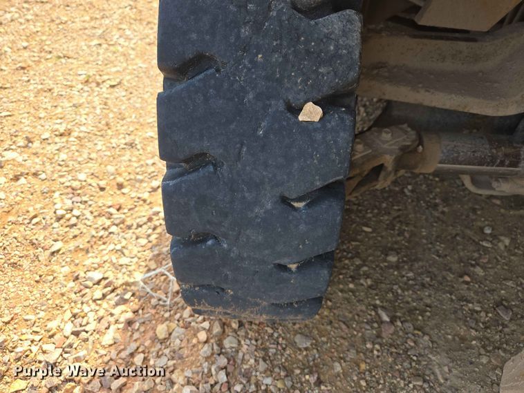 image for item DP8937 Caterpillar PD8000 forklift