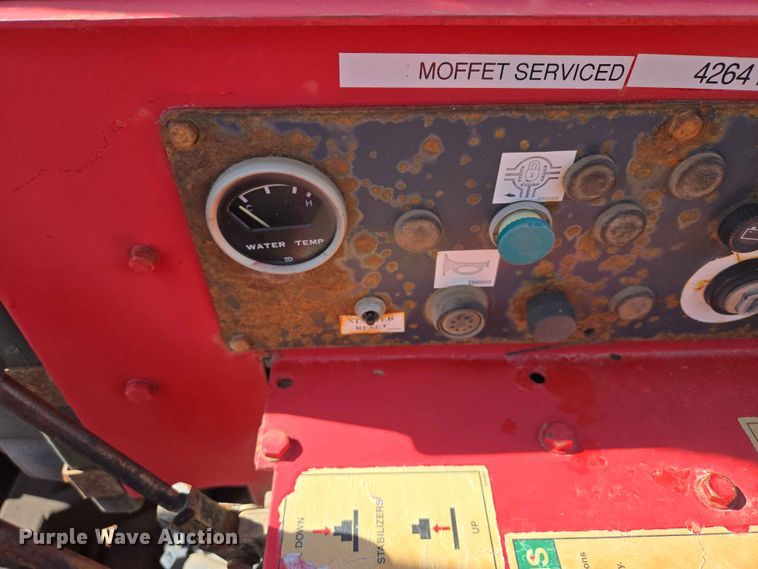 image for item DP8938 2001 Moffett M5000 forklift