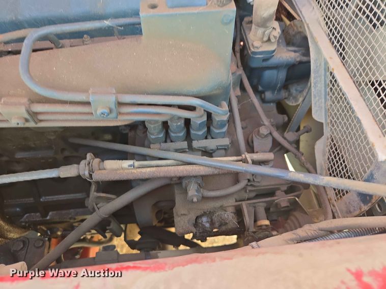 image for item DP8938 2001 Moffett M5000 forklift