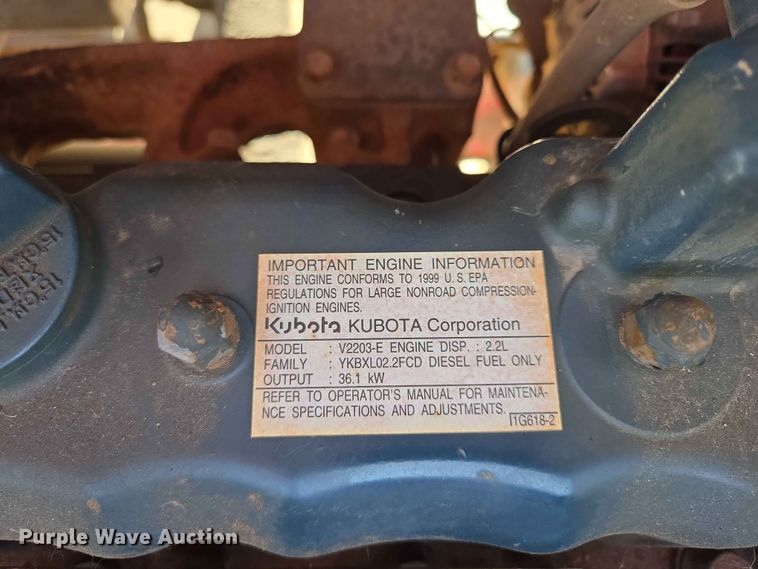image for item DP8938 2001 Moffett M5000 forklift