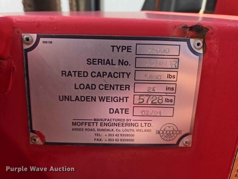 image for item DP8938 2001 Moffett M5000 forklift