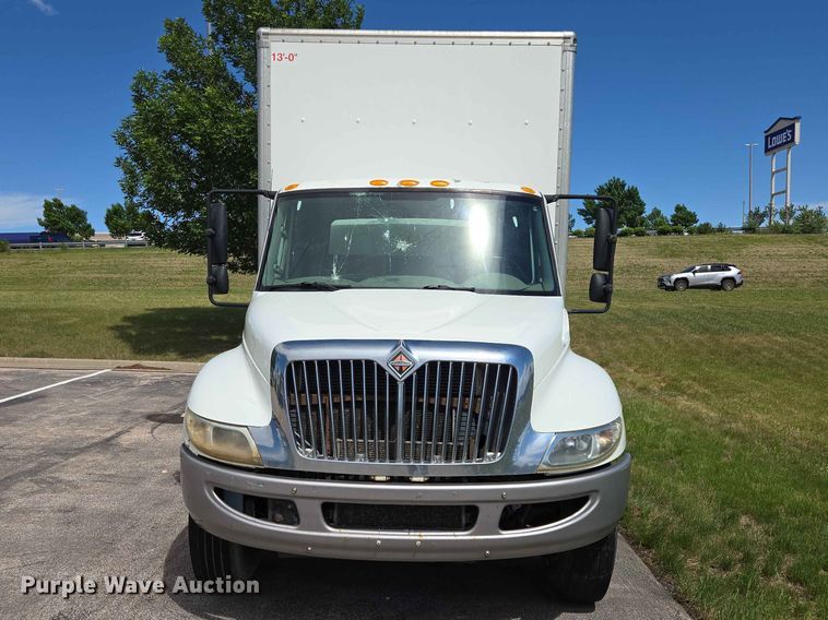 image for item DP8942 2014 International 4300 box truck