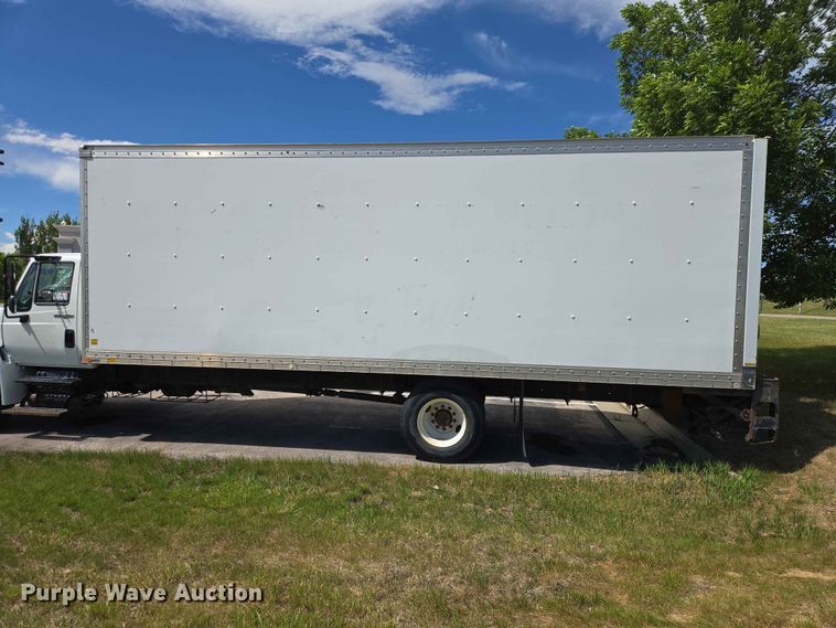image for item DP8942 2014 International 4300 box truck