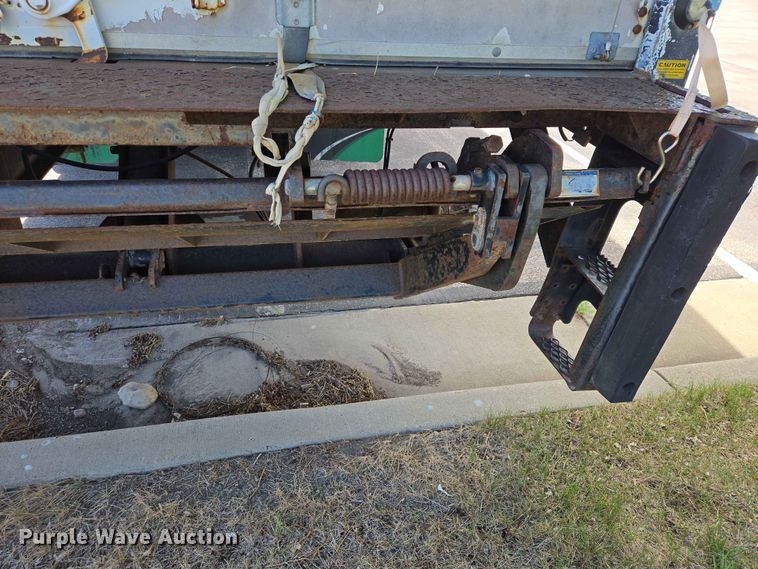 image for item DP8942 2014 International 4300 box truck