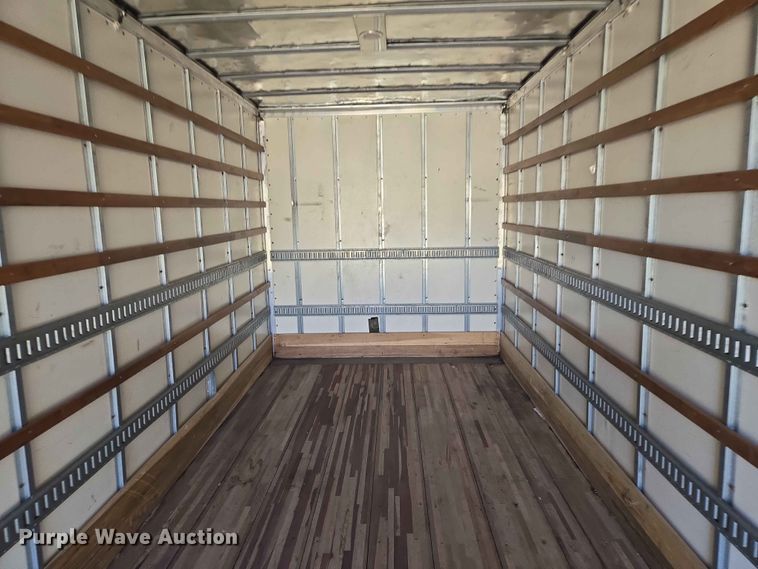 image for item DP8942 2014 International 4300 box truck