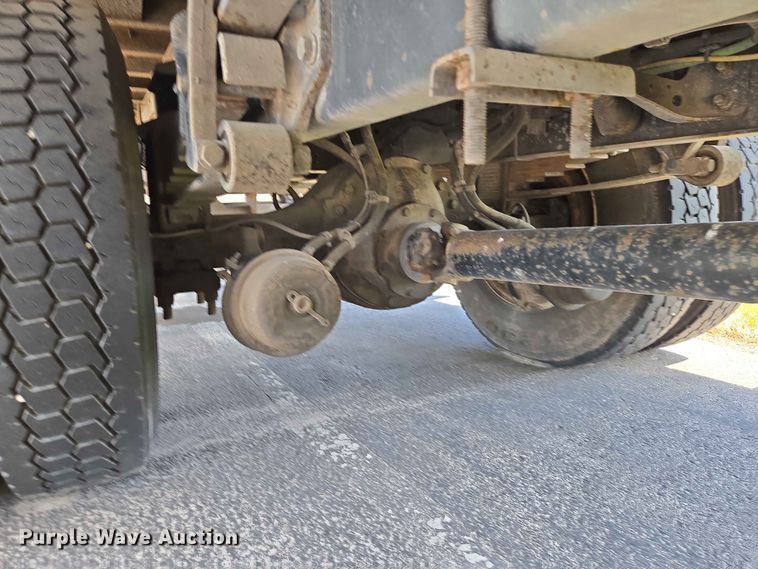 image for item DP8942 2014 International 4300 box truck