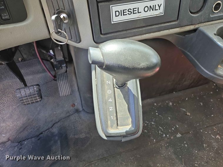 image for item DP8942 2014 International 4300 box truck
