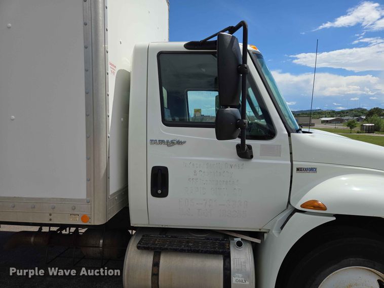 image for item DP8942 2014 International 4300 box truck