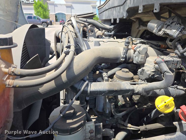 image for item DP8942 2014 International 4300 box truck