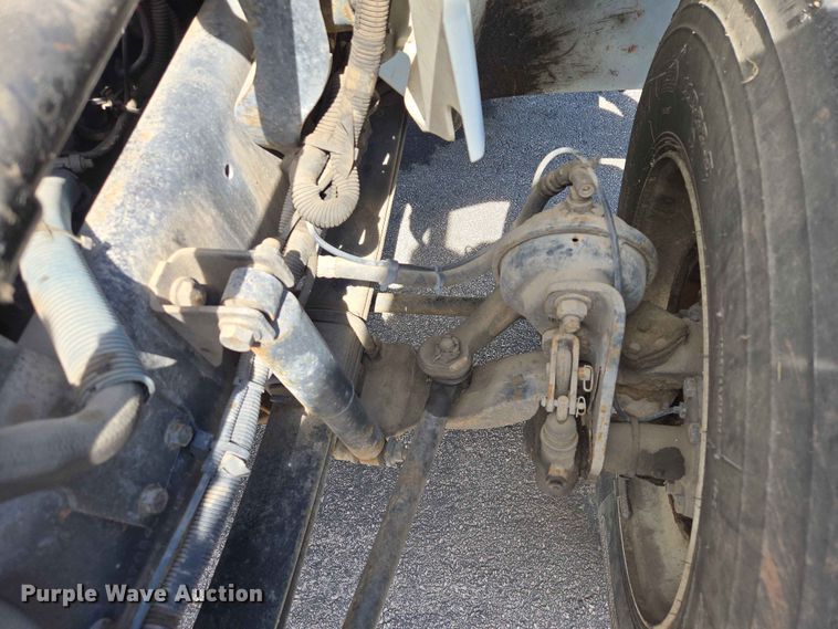 image for item DP8942 2014 International 4300 box truck