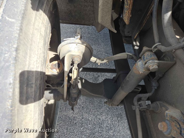image for item DP8942 2014 International 4300 box truck