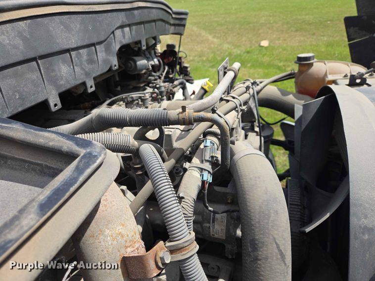 image for item DP8942 2014 International 4300 box truck