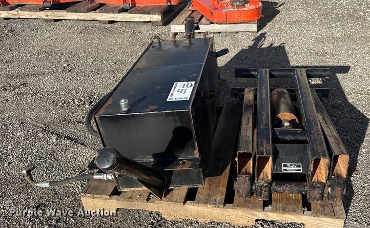 image for item DQ4130 Rugby dump bed hydraulic hoist