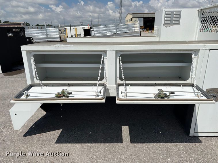image for item DQ7786 2015 Auto Truck Group utility bed
