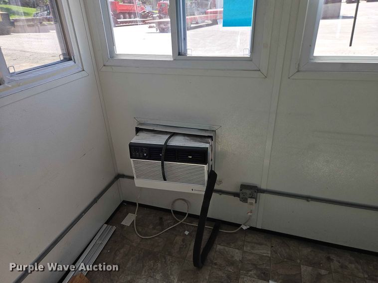image for item DQ7807 Portable office